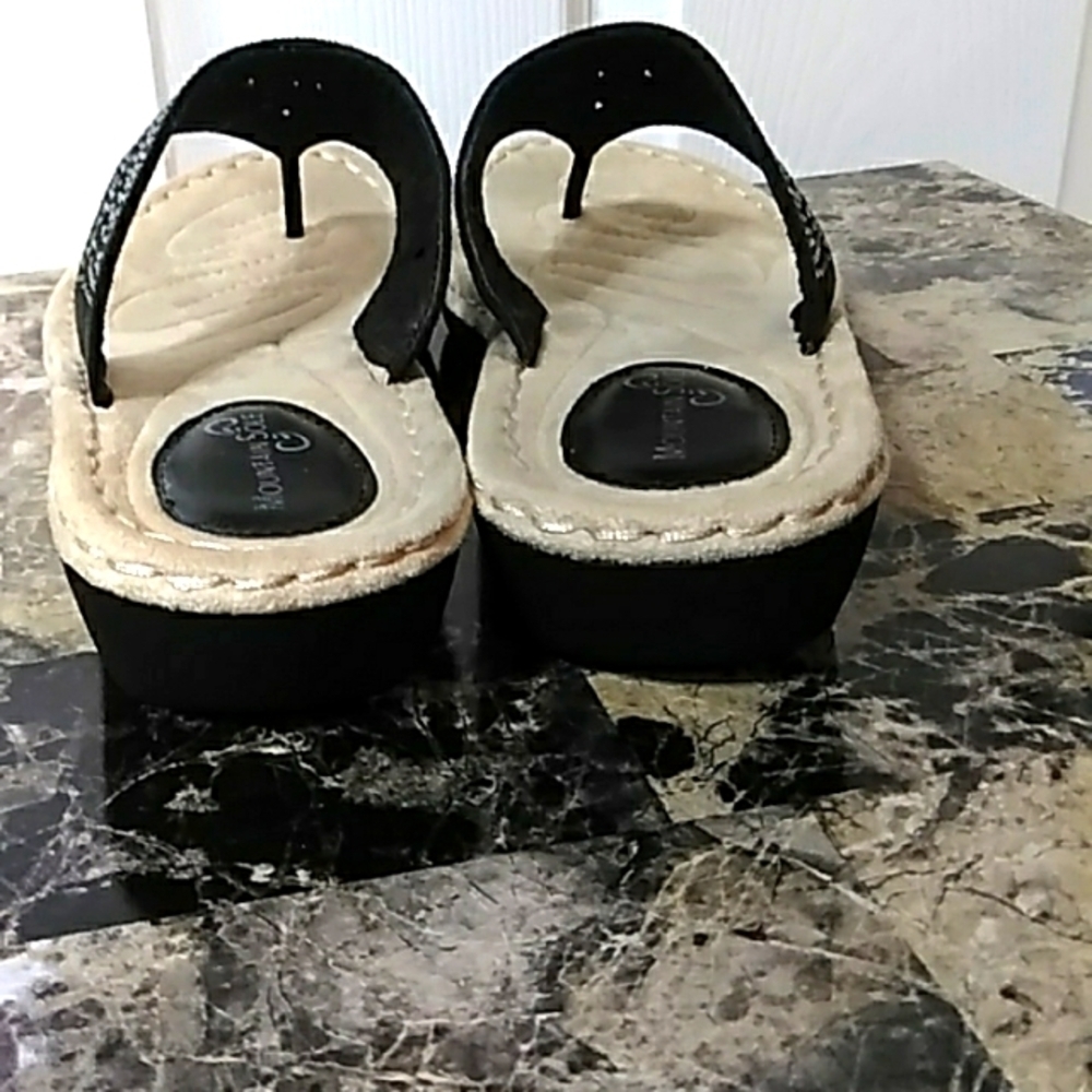 Mountain Sole Women's Sandals - Picture 5 of 6